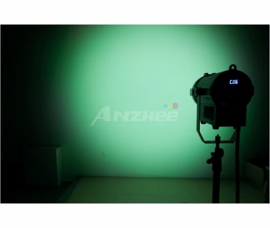 Anzhee Fresnel 40 RGBW ZOOM