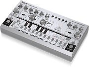Behringer TD-3-SR басовый синтезатор, встроенный дисторшн, VCO, VCF, VCA, 16-шаговый секвенсор, 16 голосов. Серебристый