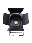 XLINE Light LED PAR 200WB COB Светодиодный прибор с кашетирующими шторками.