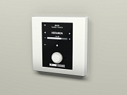 KLARK TEKNIK DM TCE-EU настенный контроллер с цветным тачскрин дисплеем 2,3", питание от PoE, программируемый, белая и чёрная панель