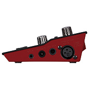 BOSS GT-001 - настольный гитарный процессор эффектов.