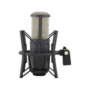 AKG P420 - микрофон конденсаторный