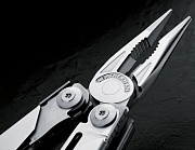 Мультитул Leatherman Surge