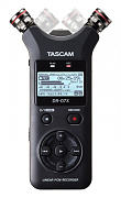 TASCAM DR-07X Tascam DR-07X портативный PCM стерео рекордер с встроенными микрофонами, WAV/MP3, русское меню, габа