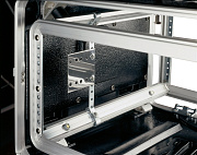 GATOR G-SHOCK-4L - рэковый кейс с антиударной подвеской, 4U, пластик, вес 9,51кг