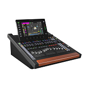 BEHRINGER WING COMPACT - 48-канальный, 28-шинный цифровой стереомикшер с 24 предусилителями Midas PR